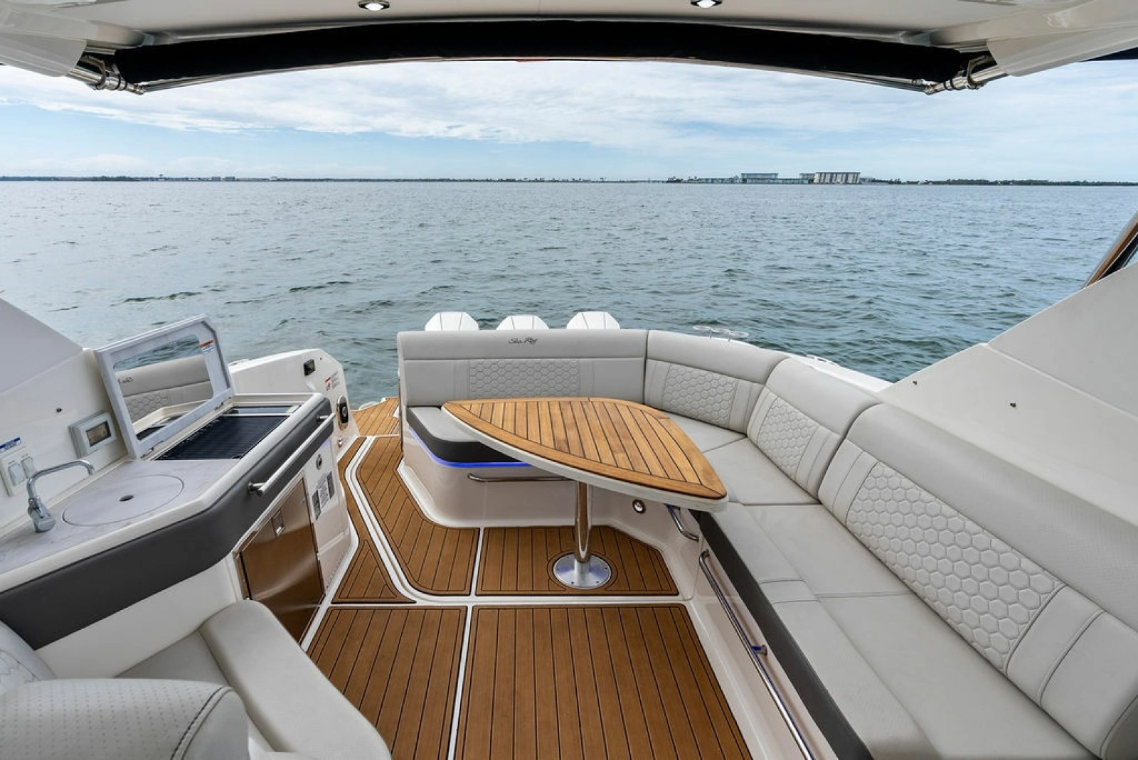 2022 Sea Ray Sundancer