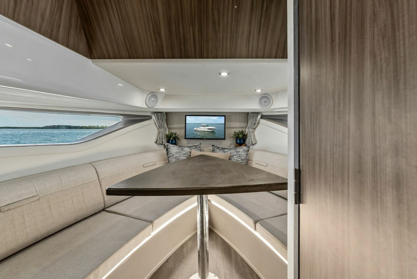 2022 Sea Ray Sundancer