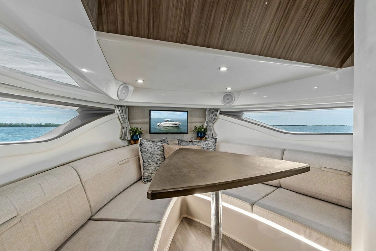 2022 Sea Ray Sundancer