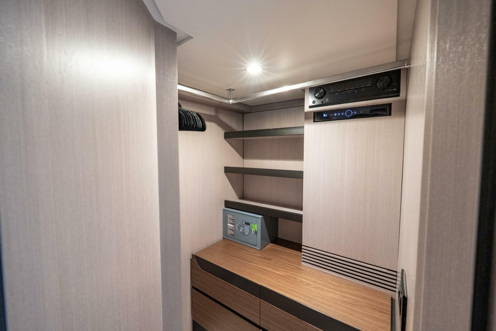 2024 Azimut S7