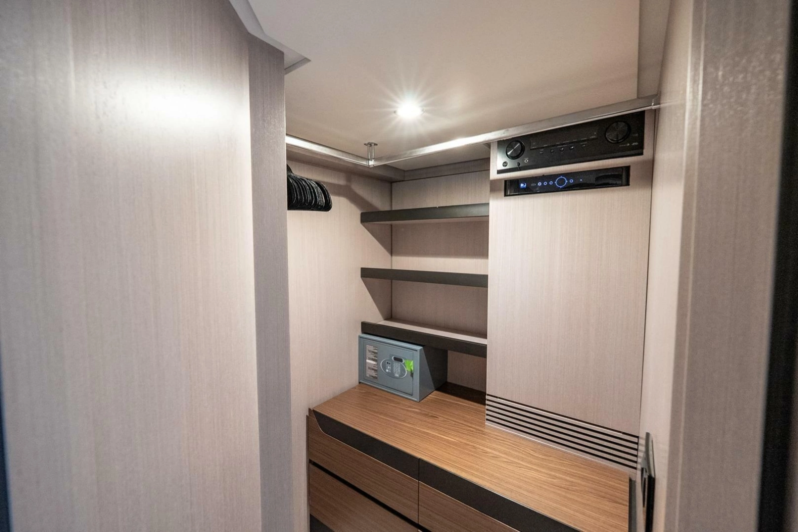 2024 Azimut S7