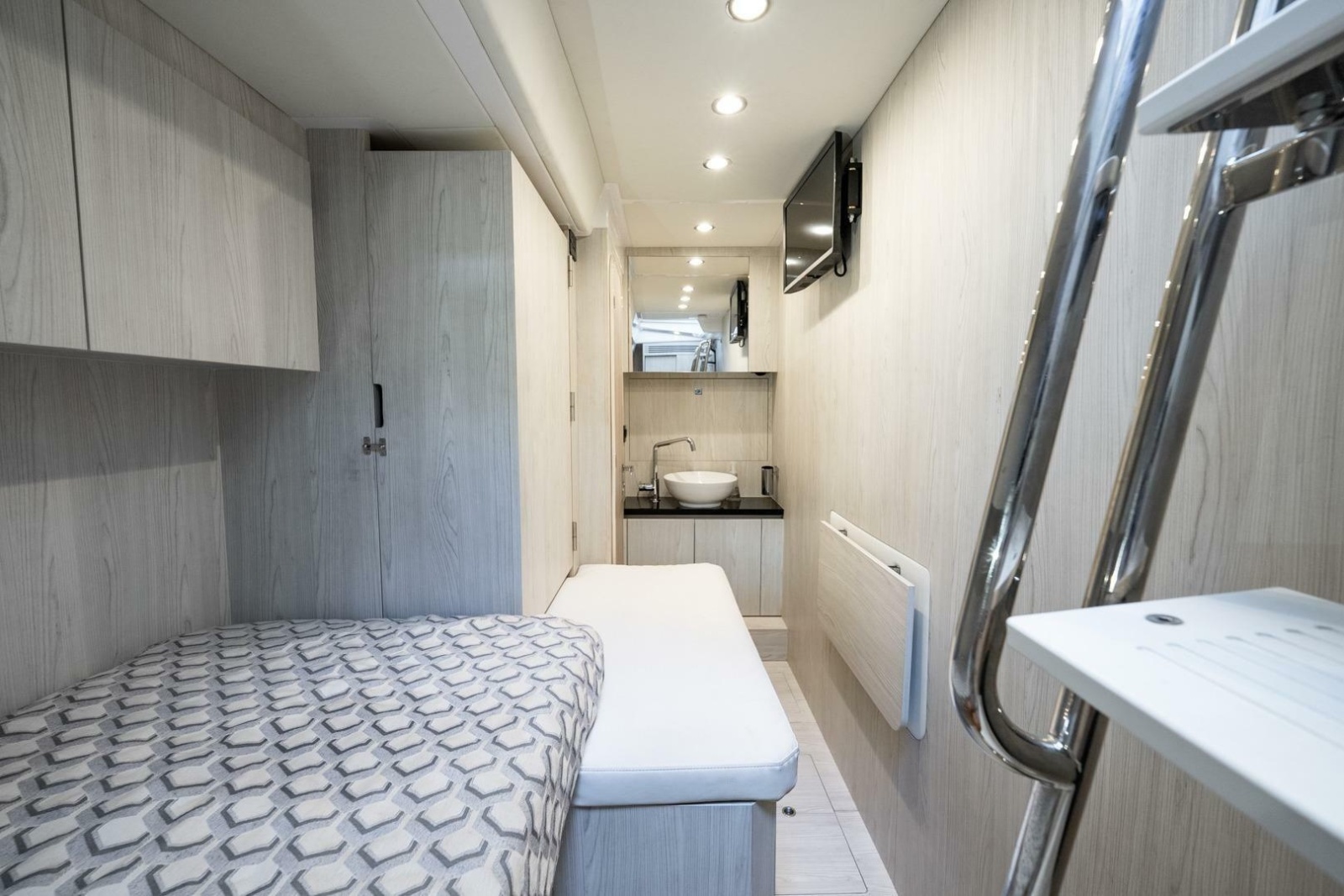 2024 Azimut S7