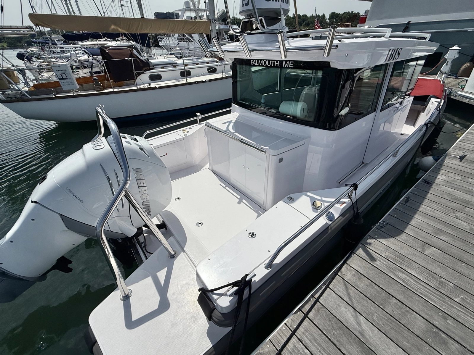 2022 Axopar 28 Cabin