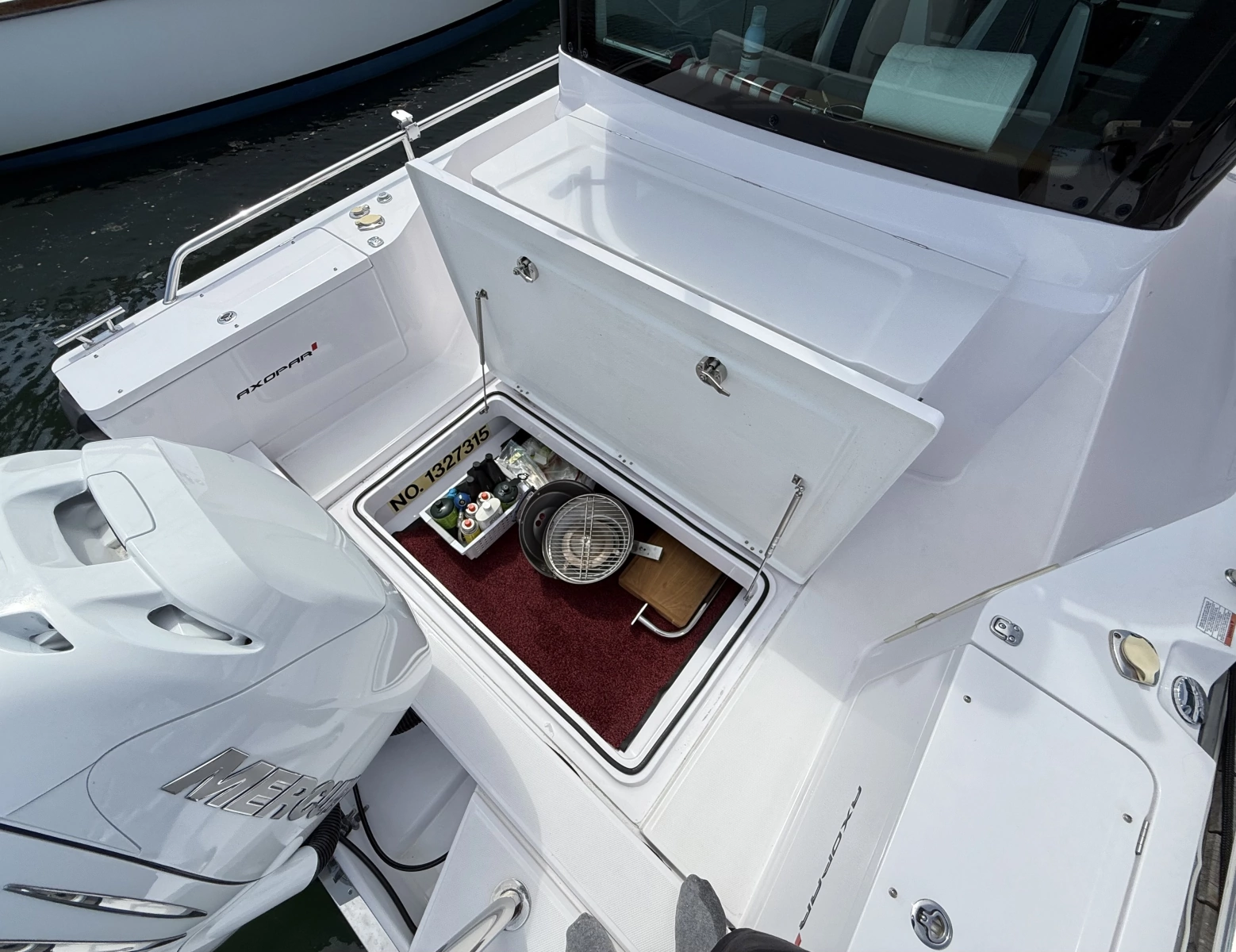 2022 Axopar 28 Cabin