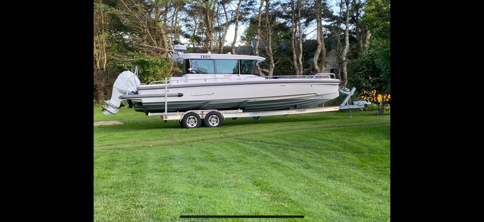 2022 Axopar 28 Cabin