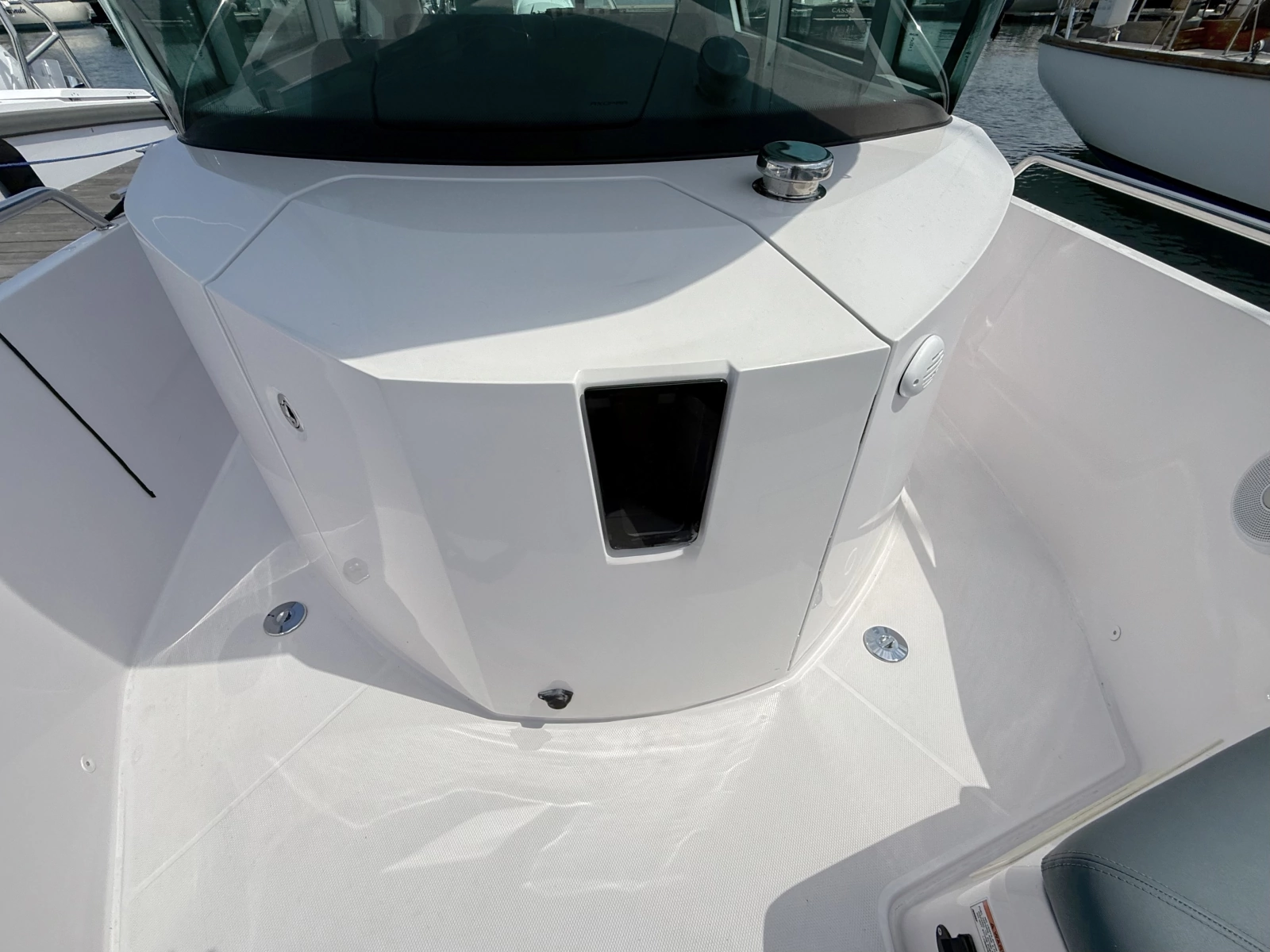 2022 Axopar 28 Cabin