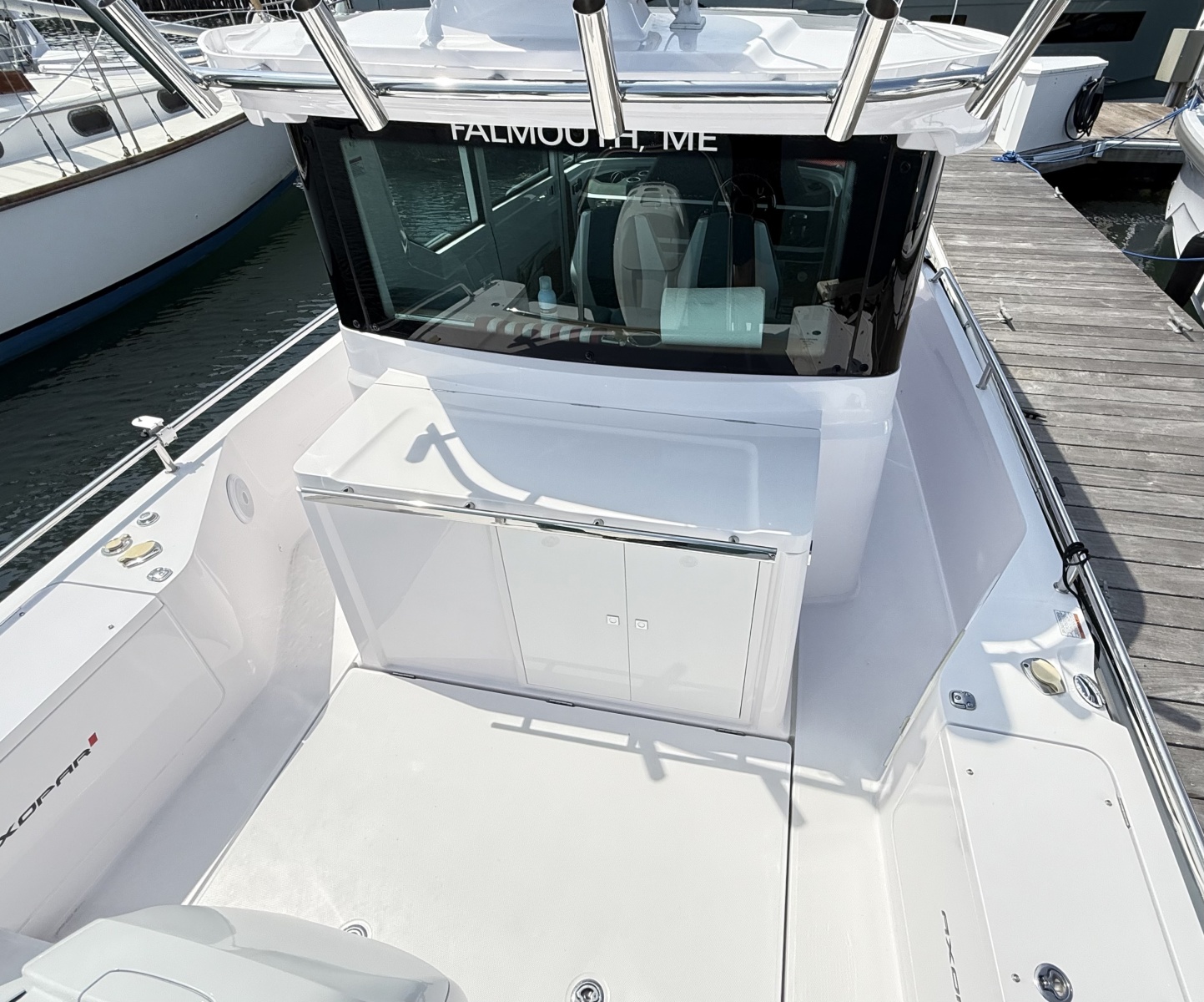 2022 Axopar 28 Cabin