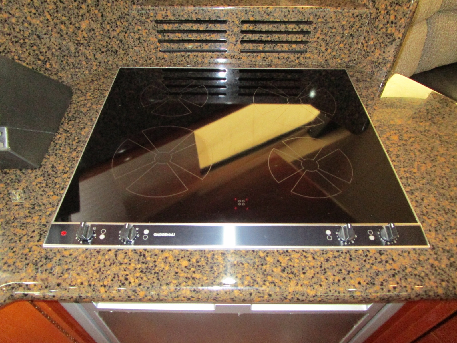 4 Burner Cooktop