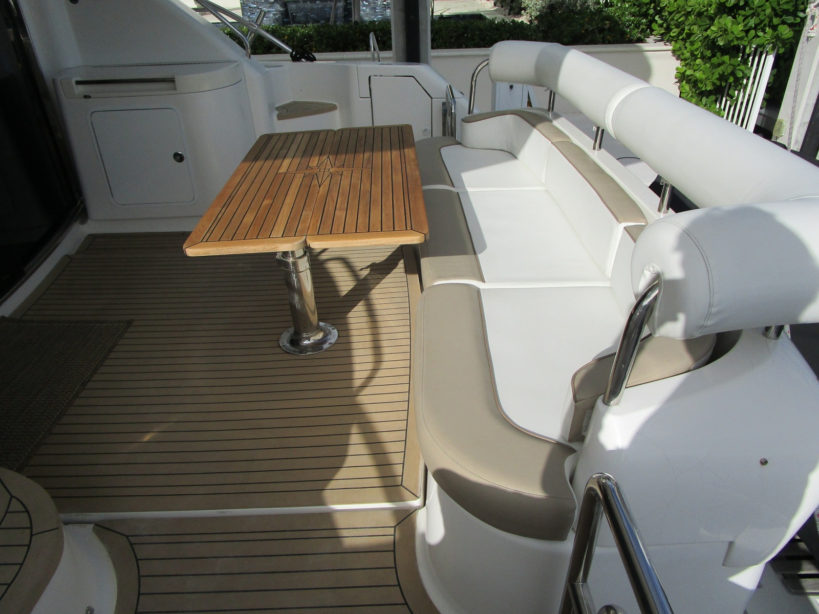 Aft Deck Saeting