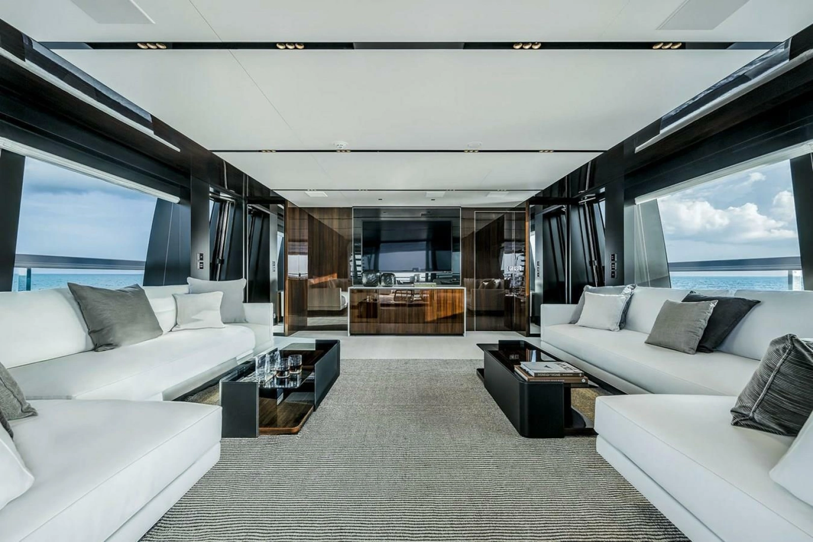 2023 Riva Bellissima