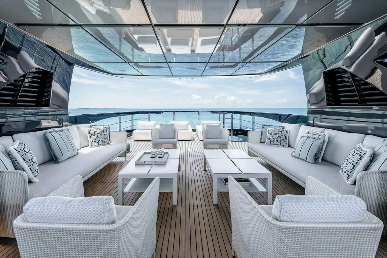 2023 Riva Bellissima