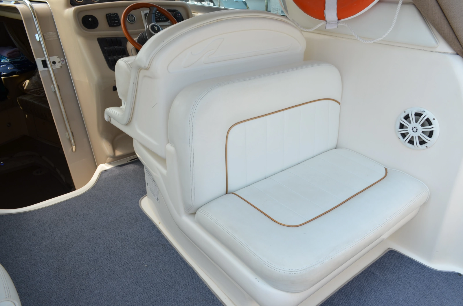Enalios 29ft Sea Ray Yacht For Sale