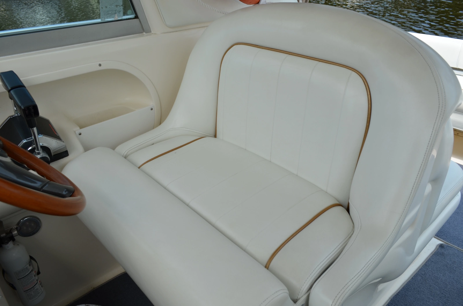 Enalios 29ft Sea Ray Yacht For Sale