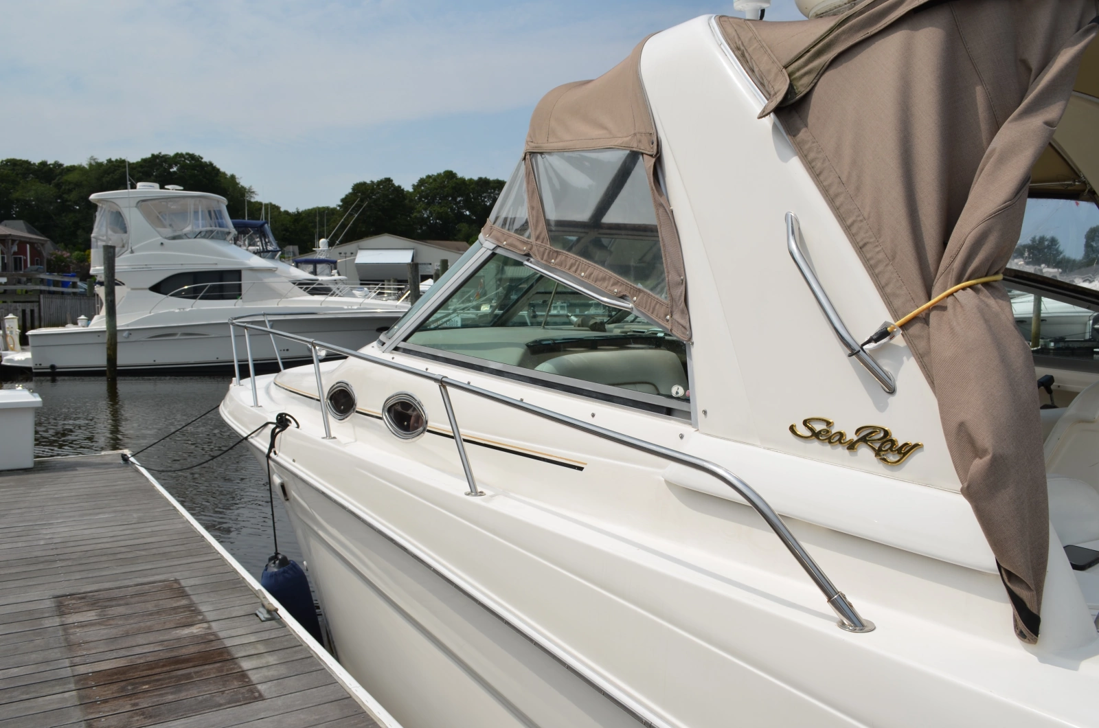 Enalios 29ft Sea Ray Yacht For Sale