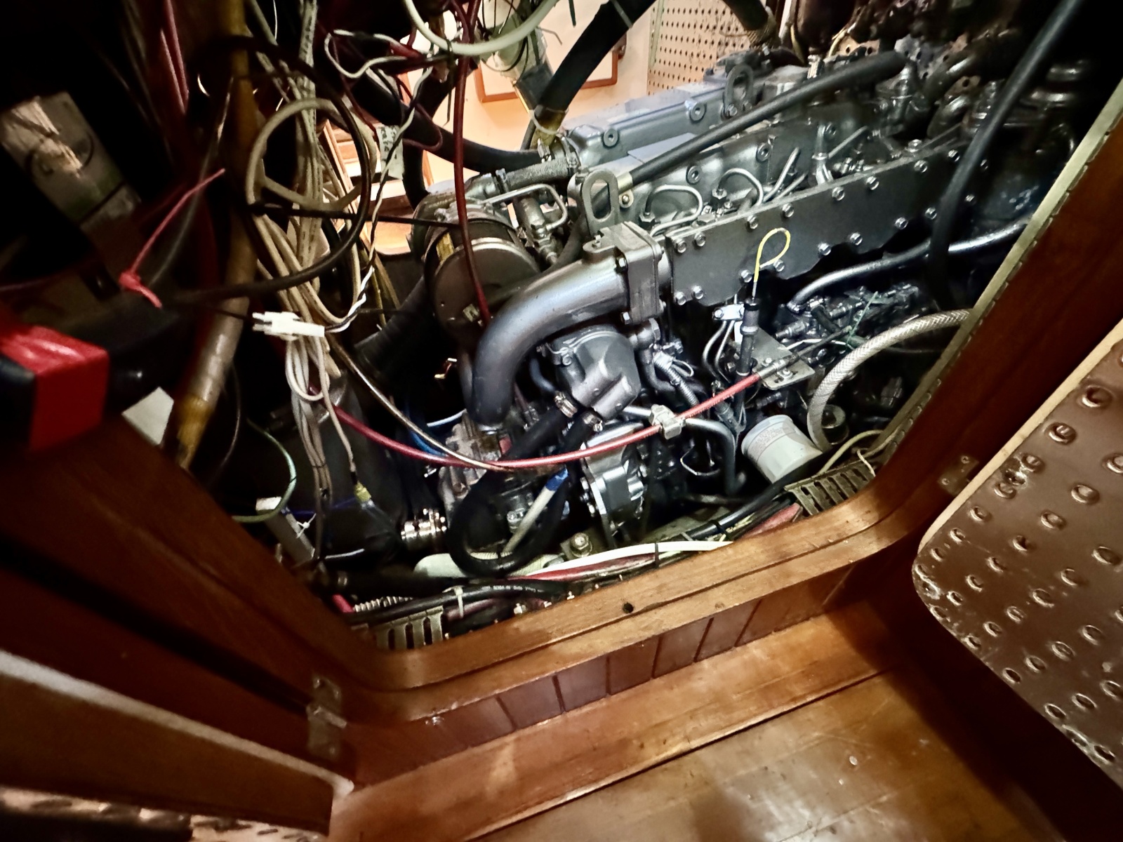 1990 Passport Royal Passport 49
