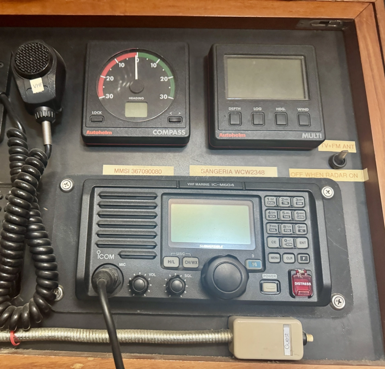 1990 Passport Royal Passport 49