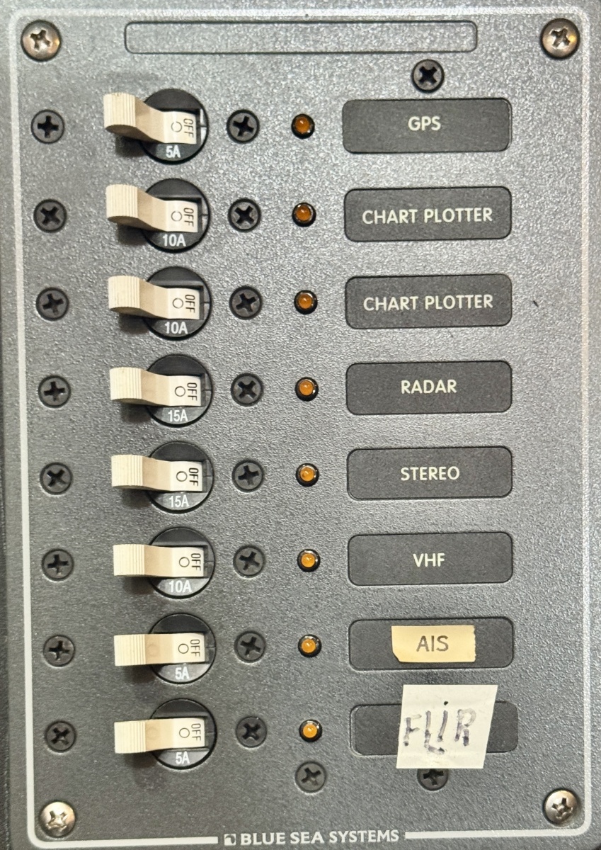 1990 Passport Royal Passport 49