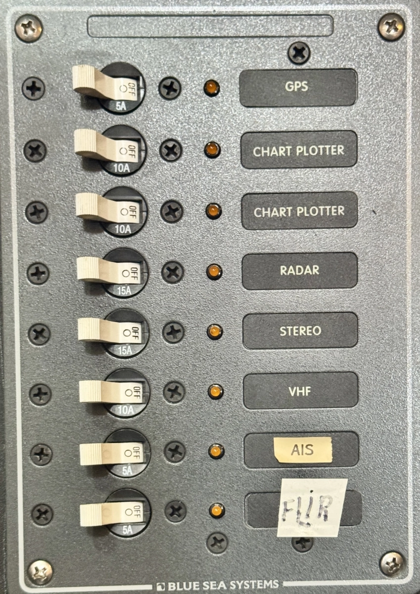 1990 Passport Royal Passport 49