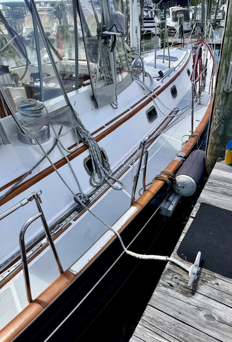 1990 Passport Royal Passport 49