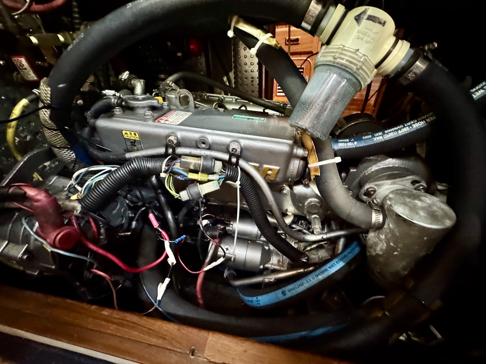 1990 Passport Royal Passport 49