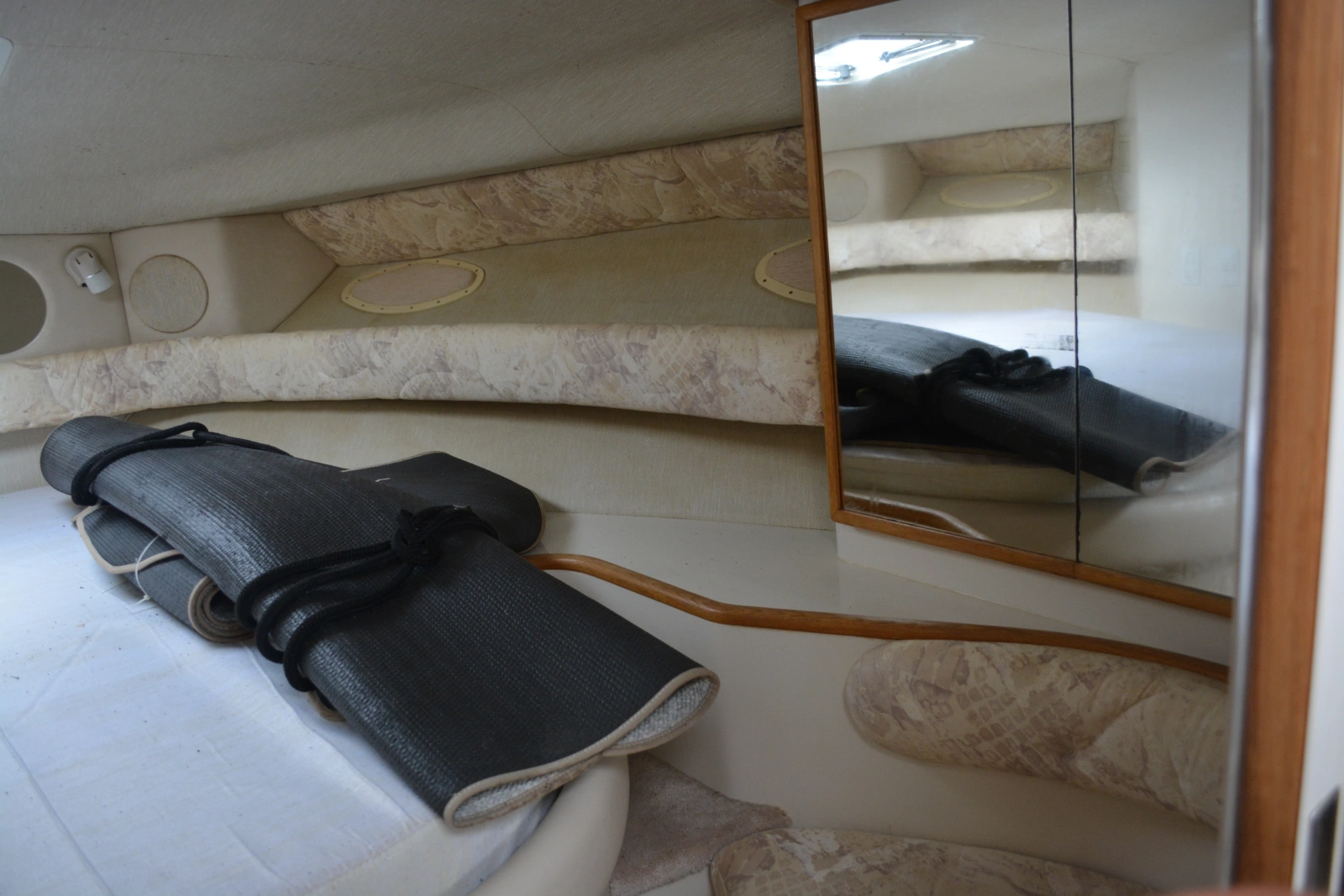 1996 Sea Ray Sundancer 370