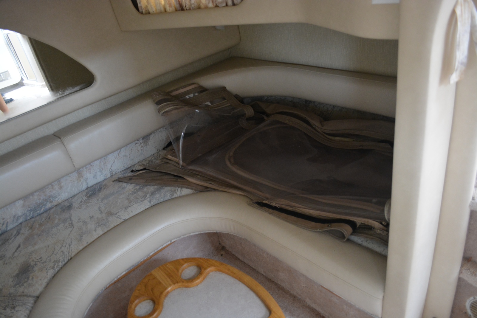 1996 Sea Ray Sundancer 370
