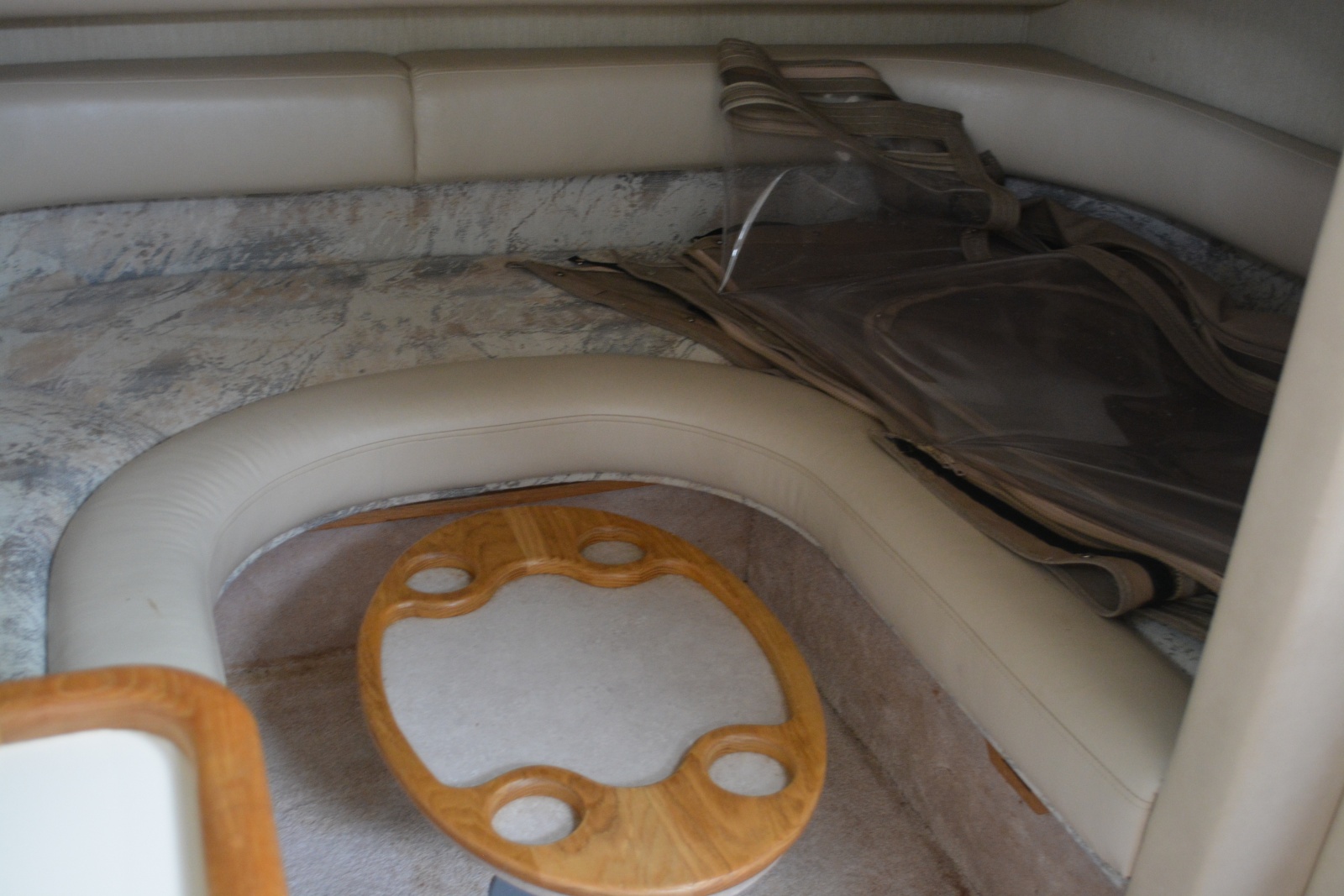 1996 Sea Ray Sundancer 370