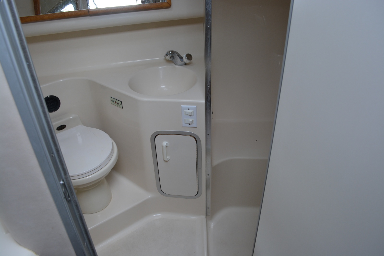 1996 Sea Ray Sundancer 370