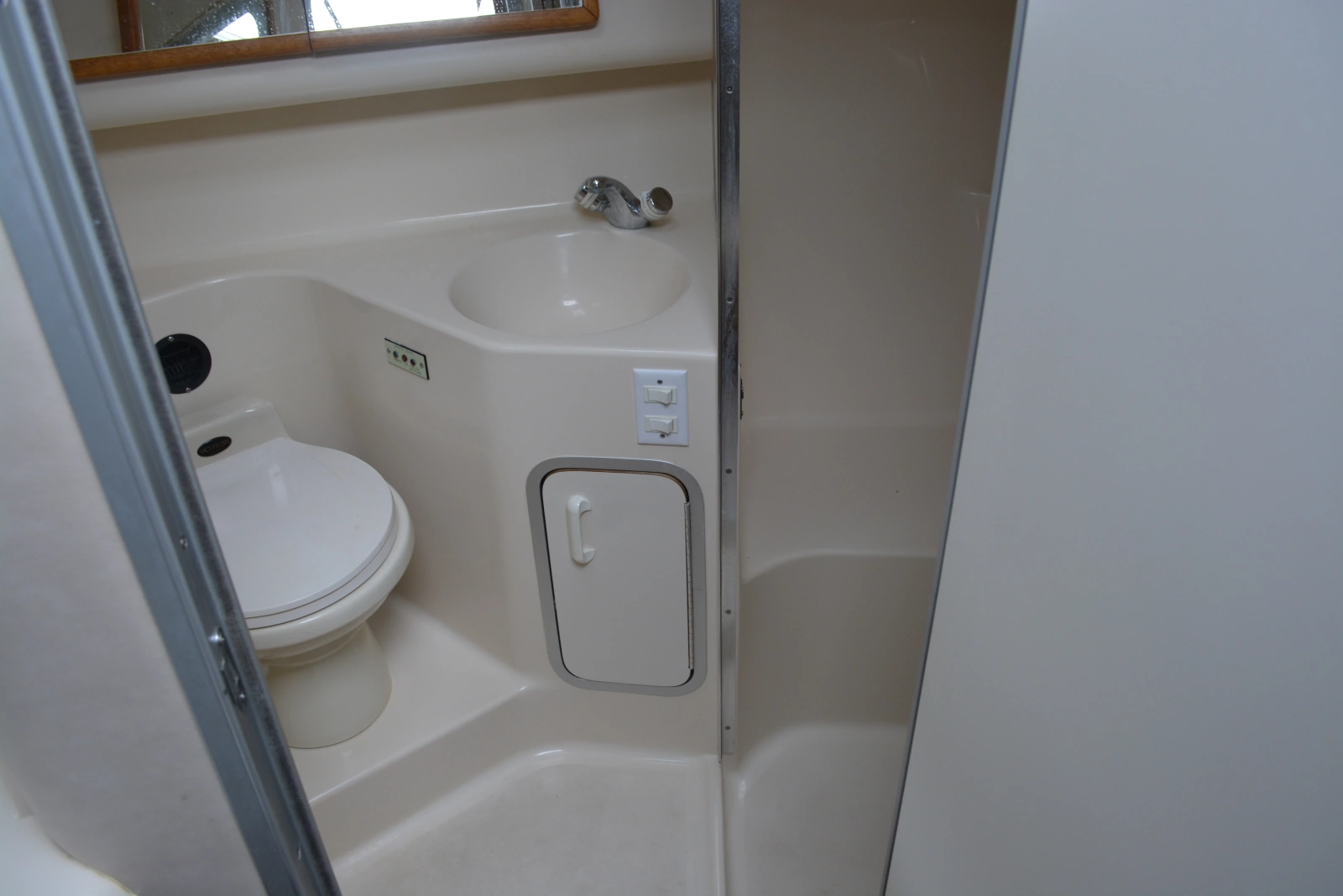 1996 Sea Ray Sundancer 370