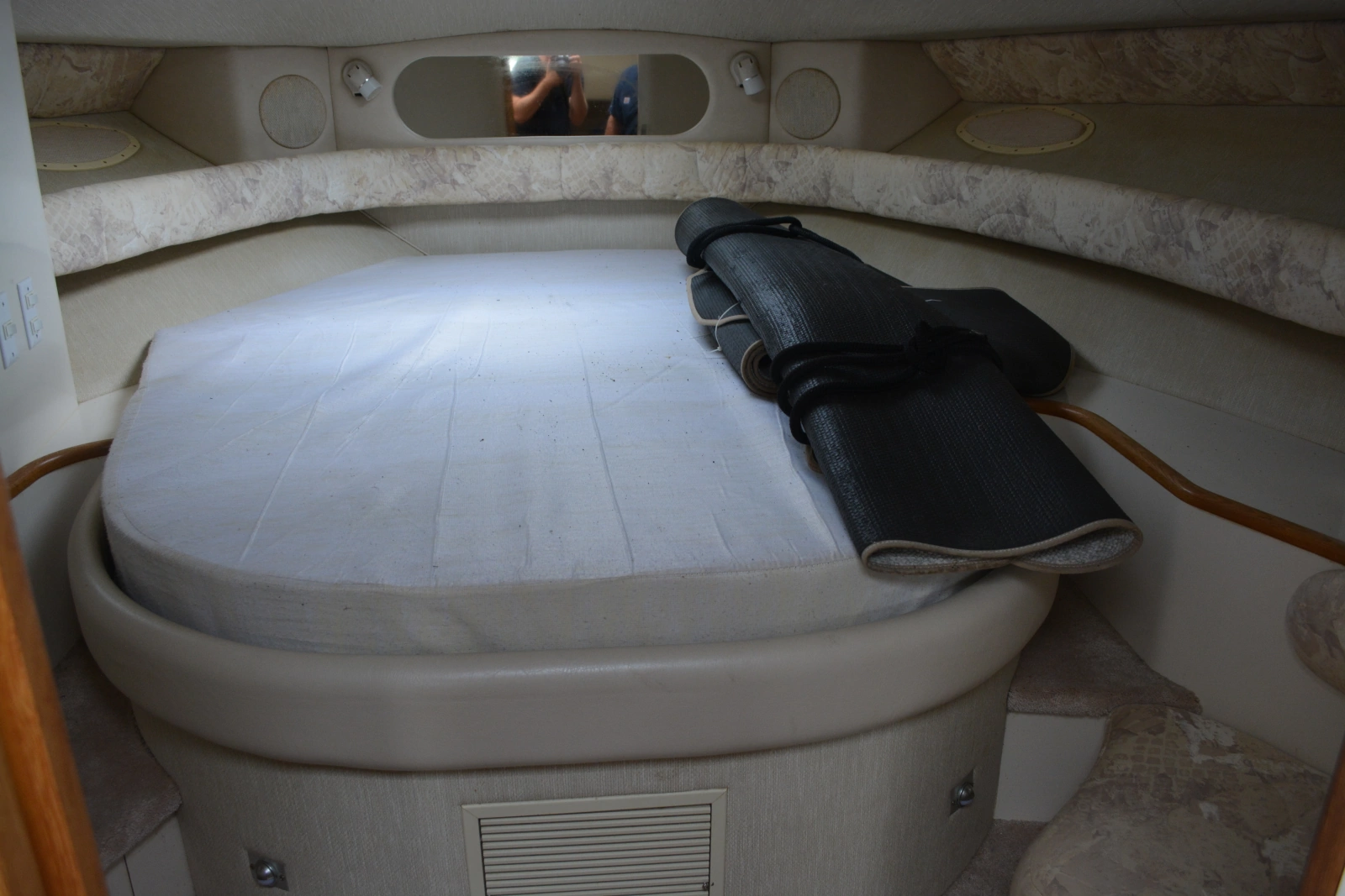 1996 Sea Ray Sundancer 370