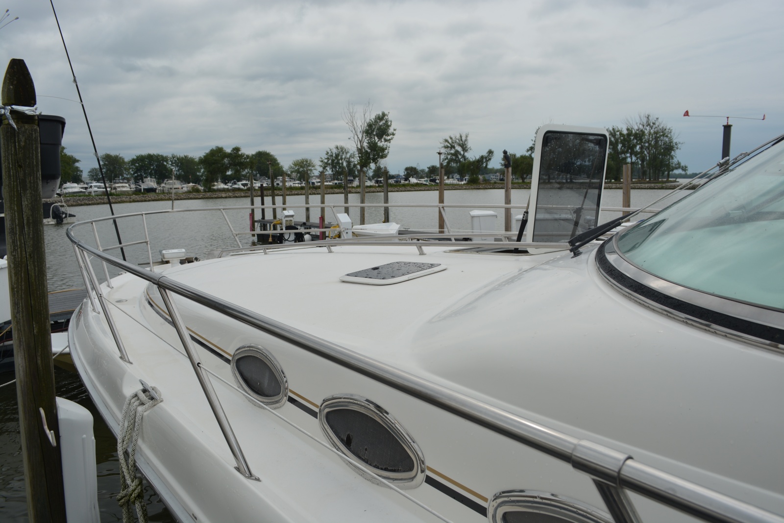 1996 Sea Ray Sundancer 370
