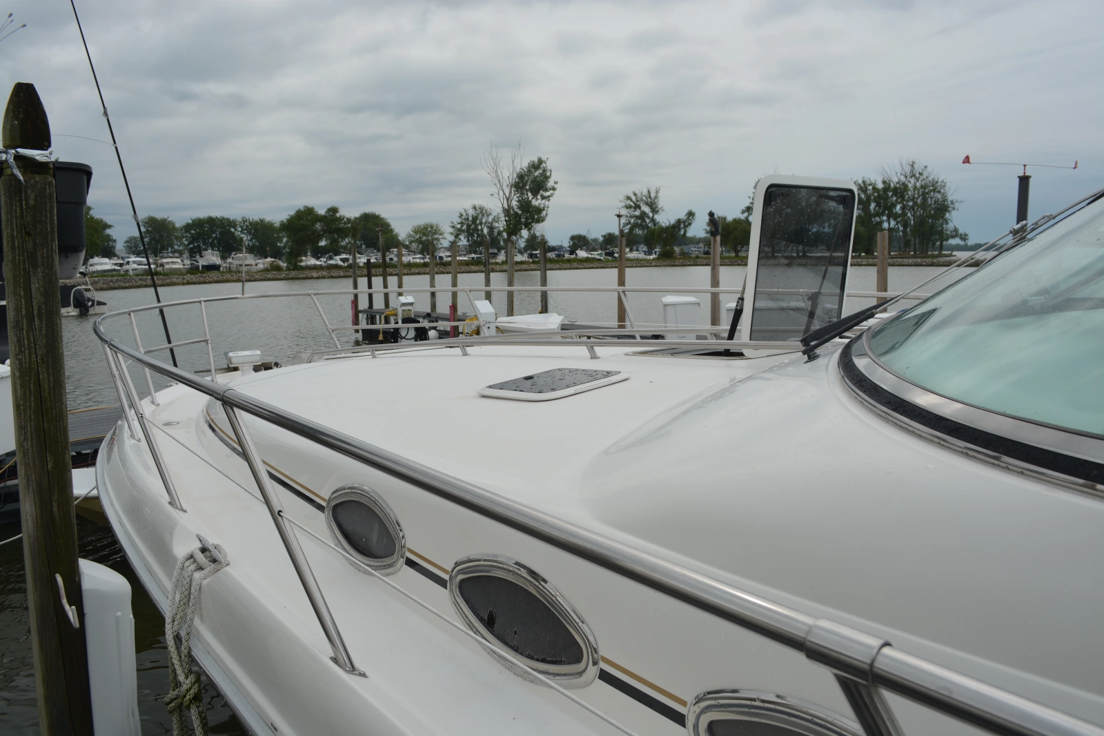 1996 Sea Ray Sundancer 370