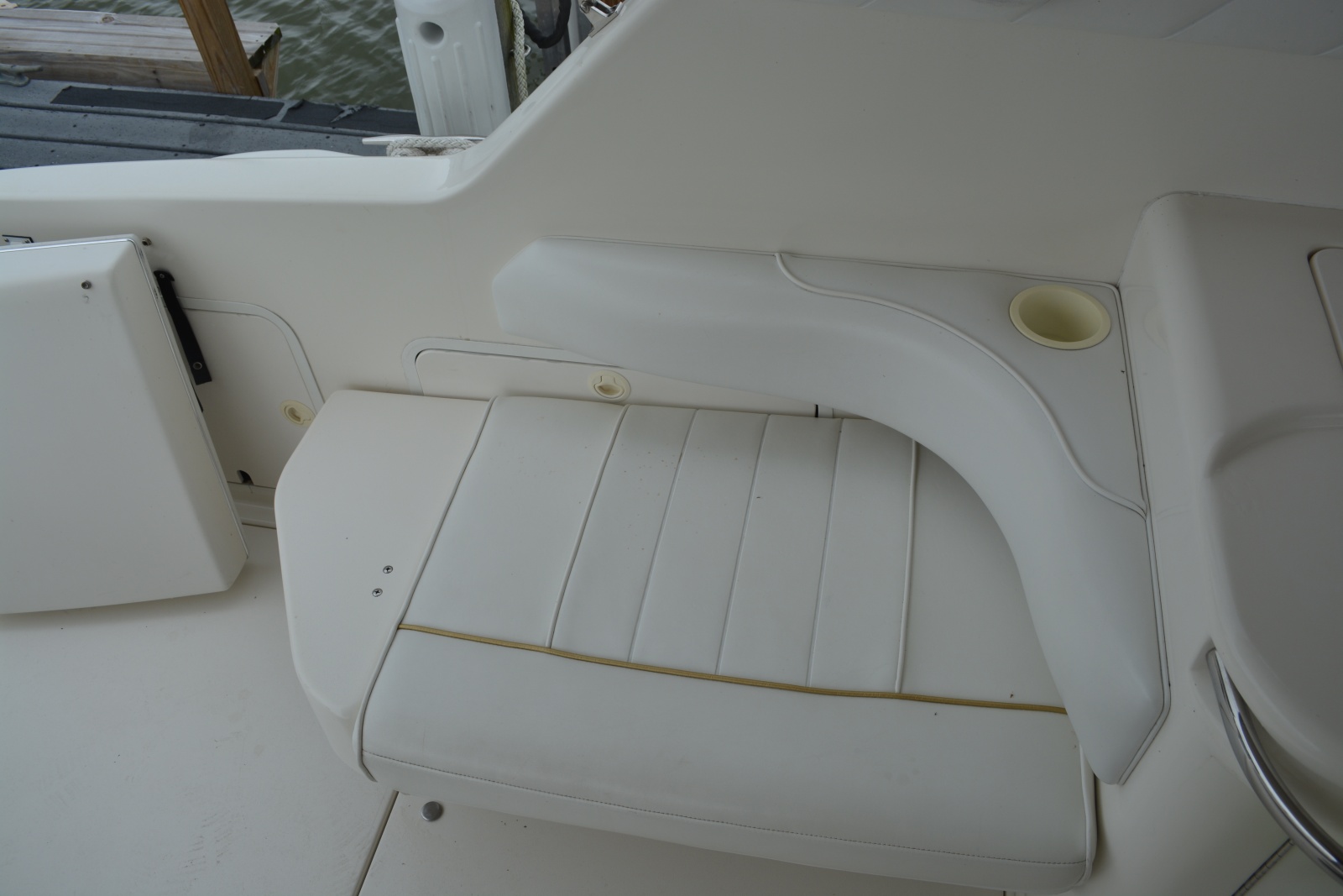1996 Sea Ray Sundancer 370