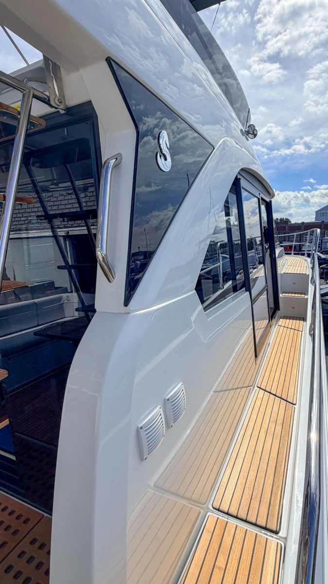 2027 Beneteau Antares 12 Fly