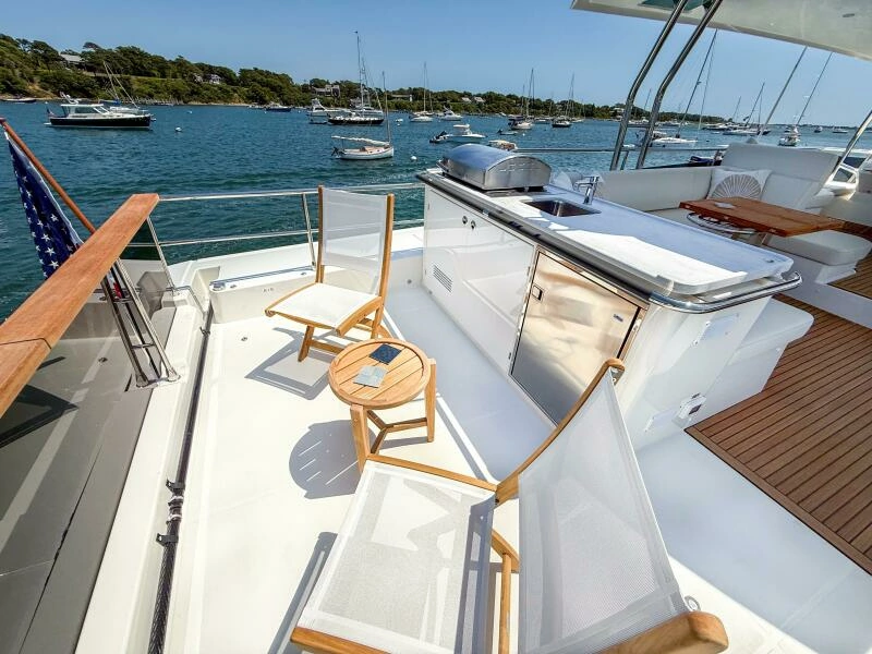 2026 Beneteau Swift Trawler 54