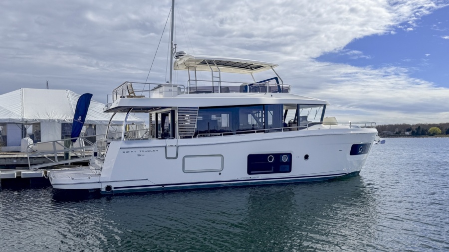 2026 Beneteau Swift Trawler 54