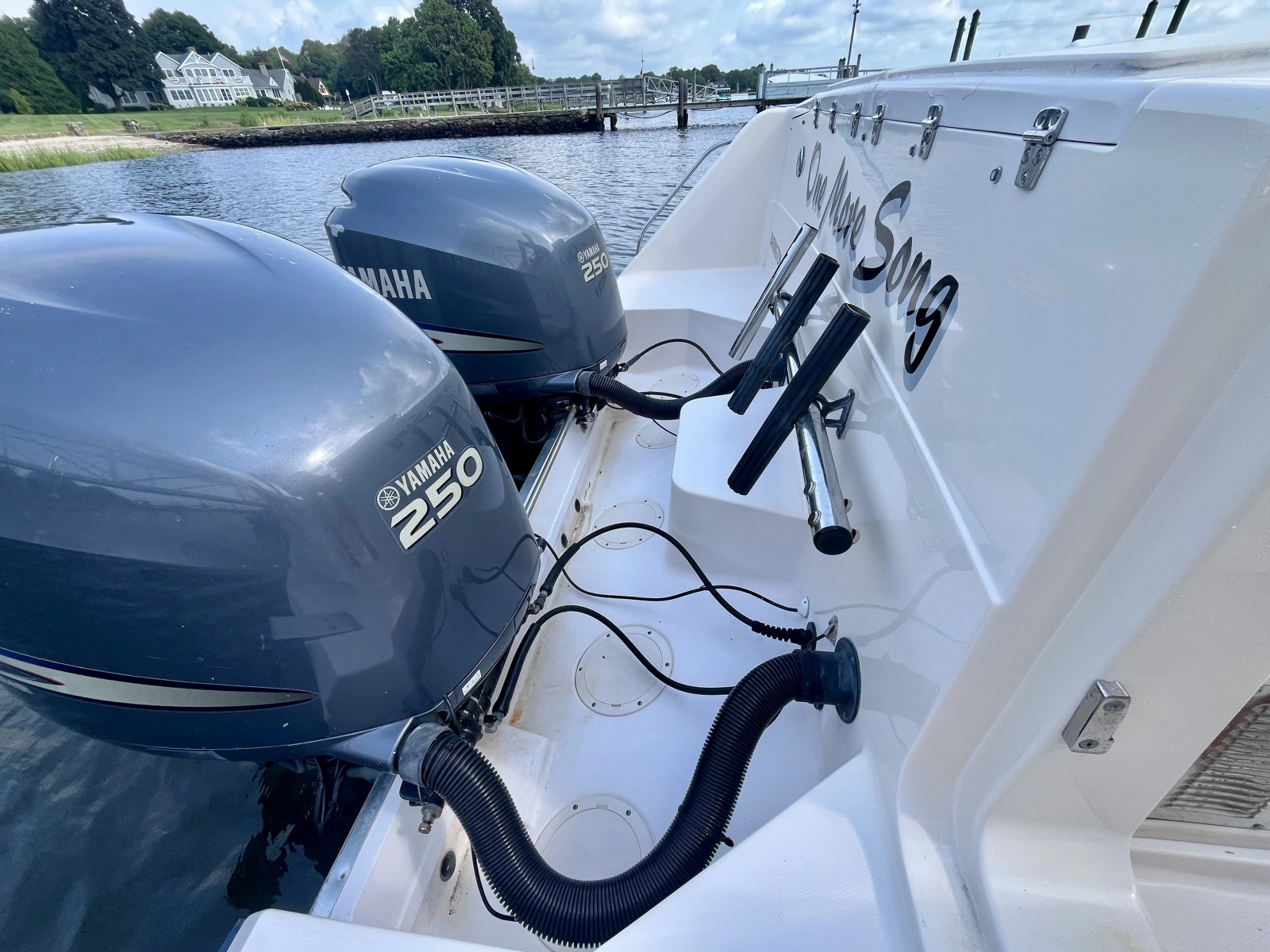 2003 Grady-White Express 330