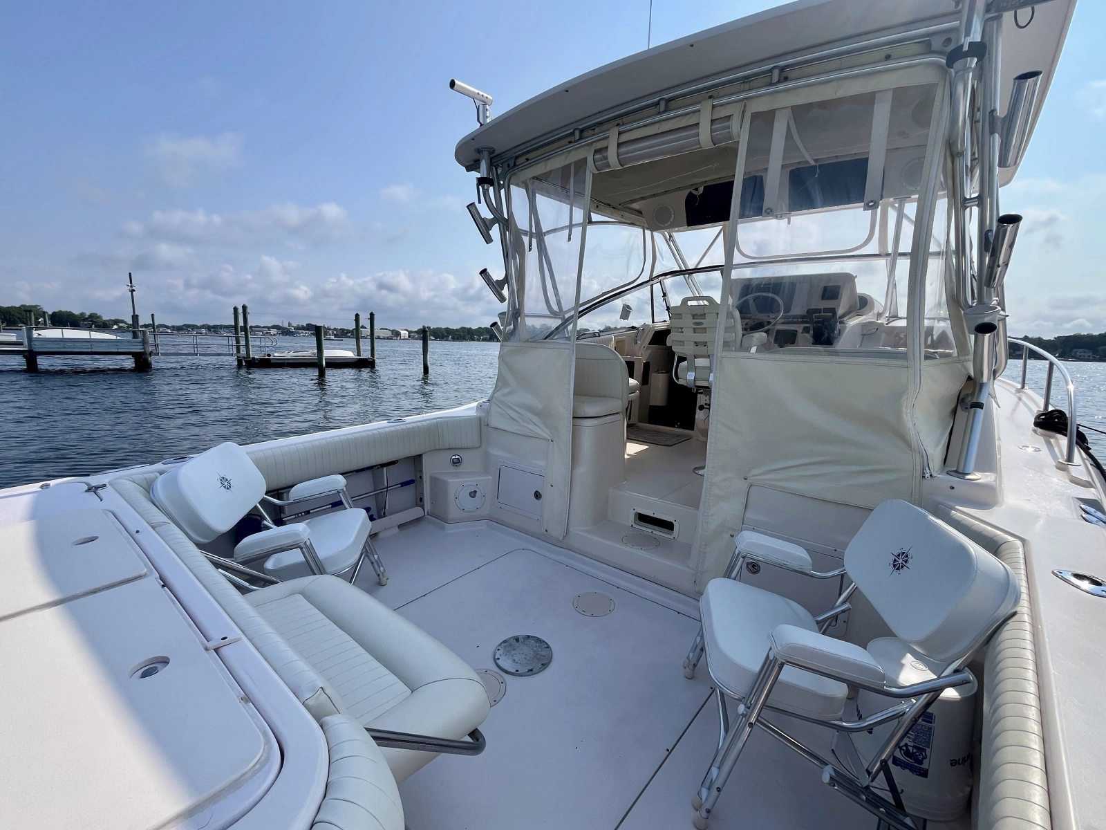 2003 Grady-White Express 330