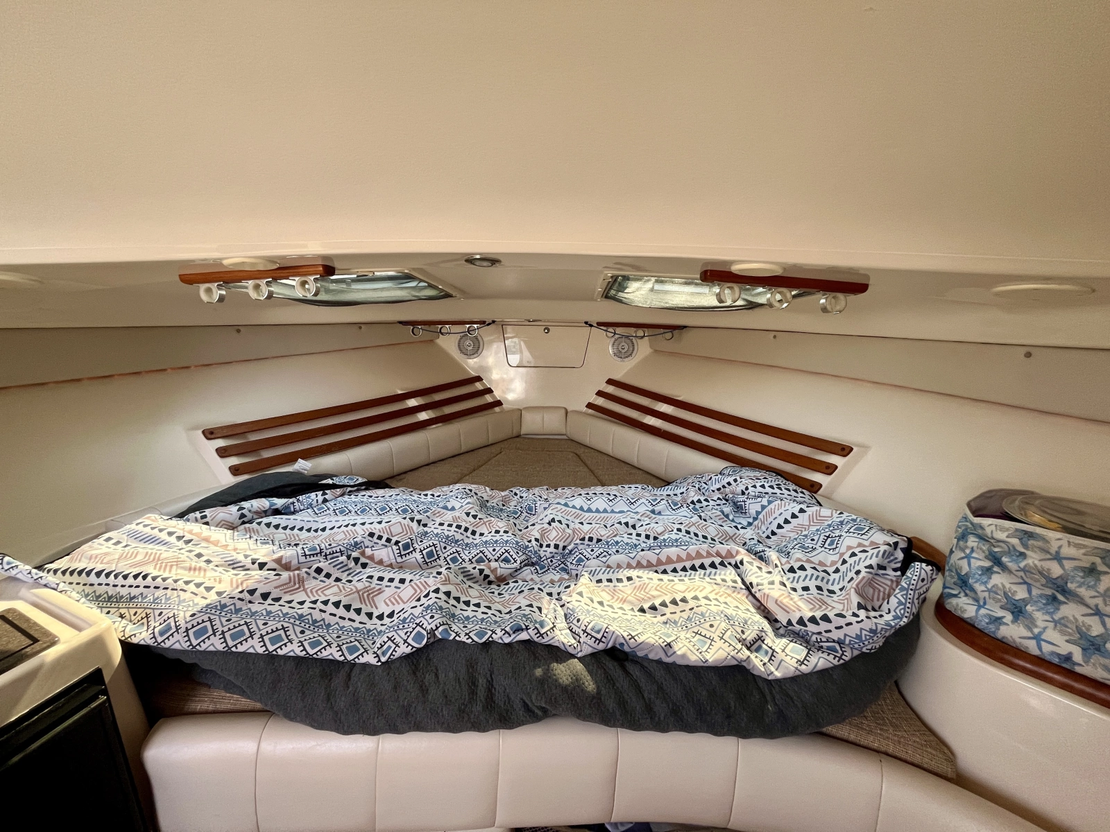 2003 Grady-White Express 330