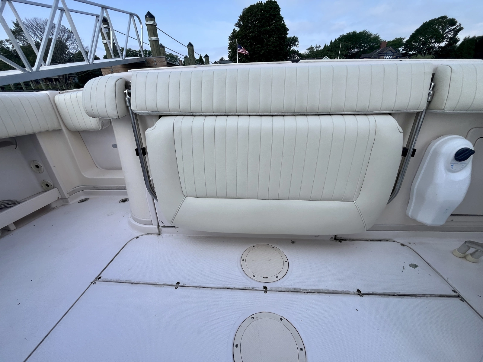2003 Grady-White Express 330