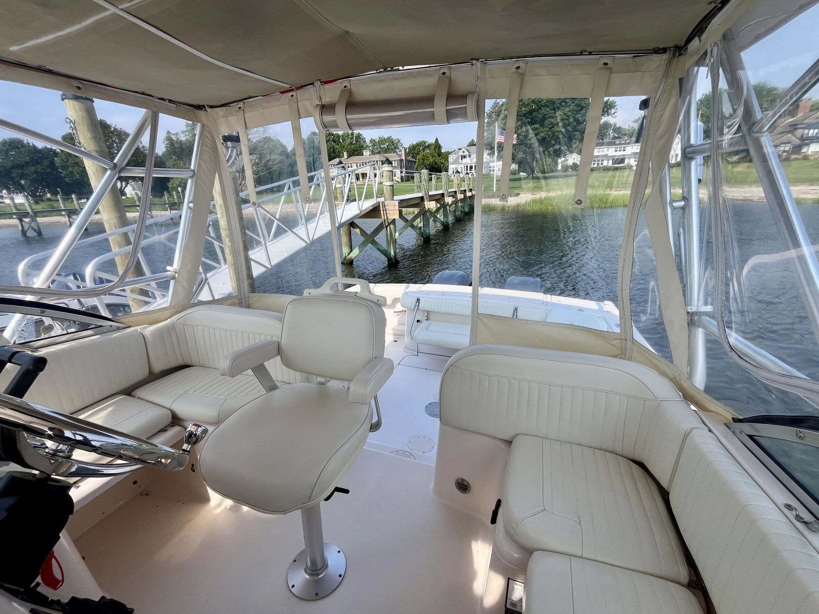 2003 Grady-White Express 330