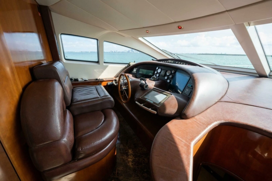 2004 Azimut 80 Carat