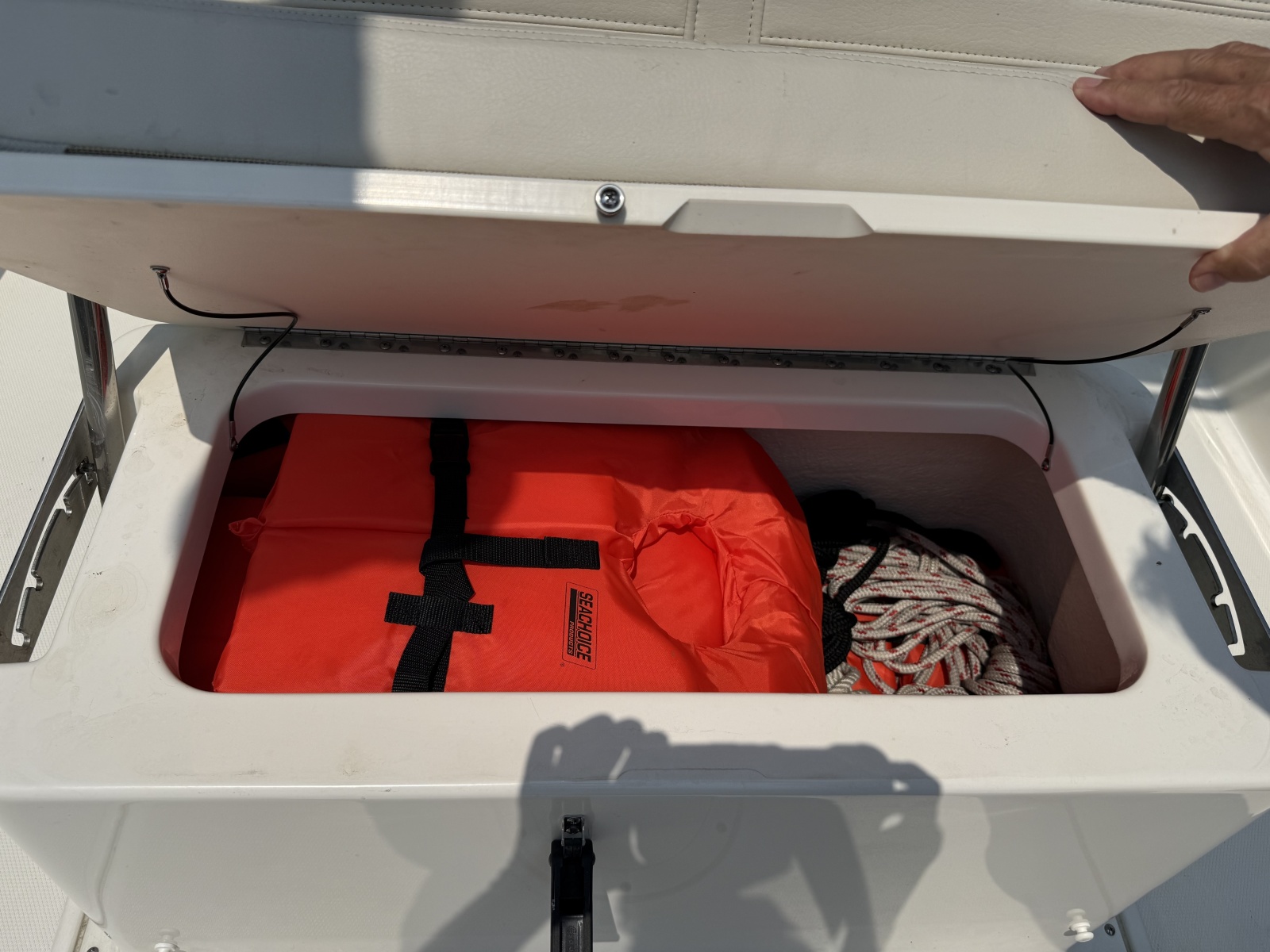 2020 Boston Whaler 190 Montauk