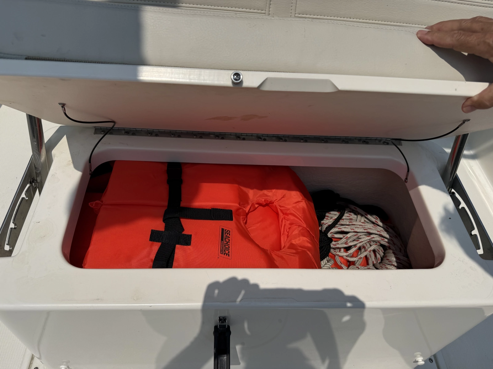2020 Boston Whaler 190 Montauk