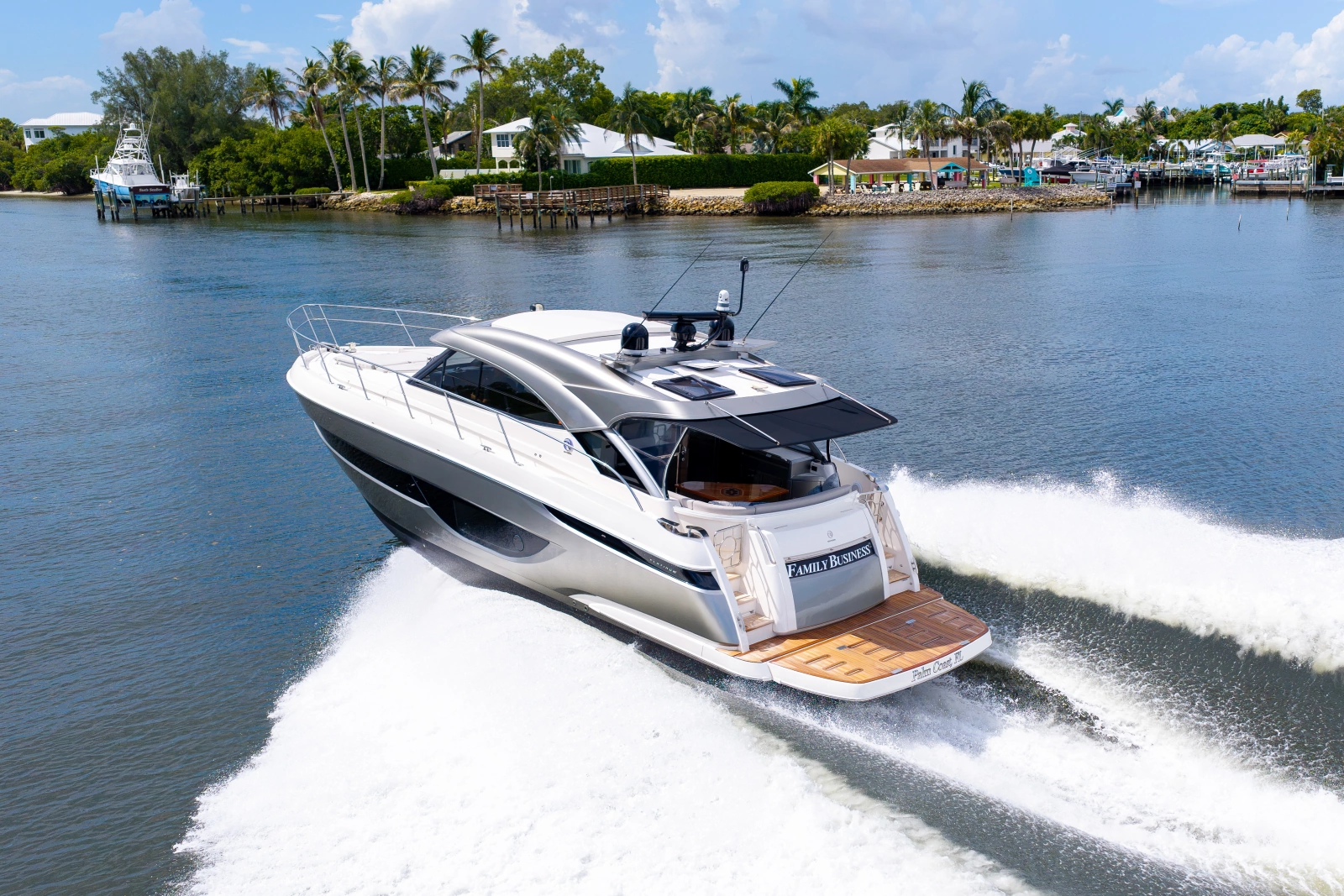 2023 Riviera 4600 Sport Yacht