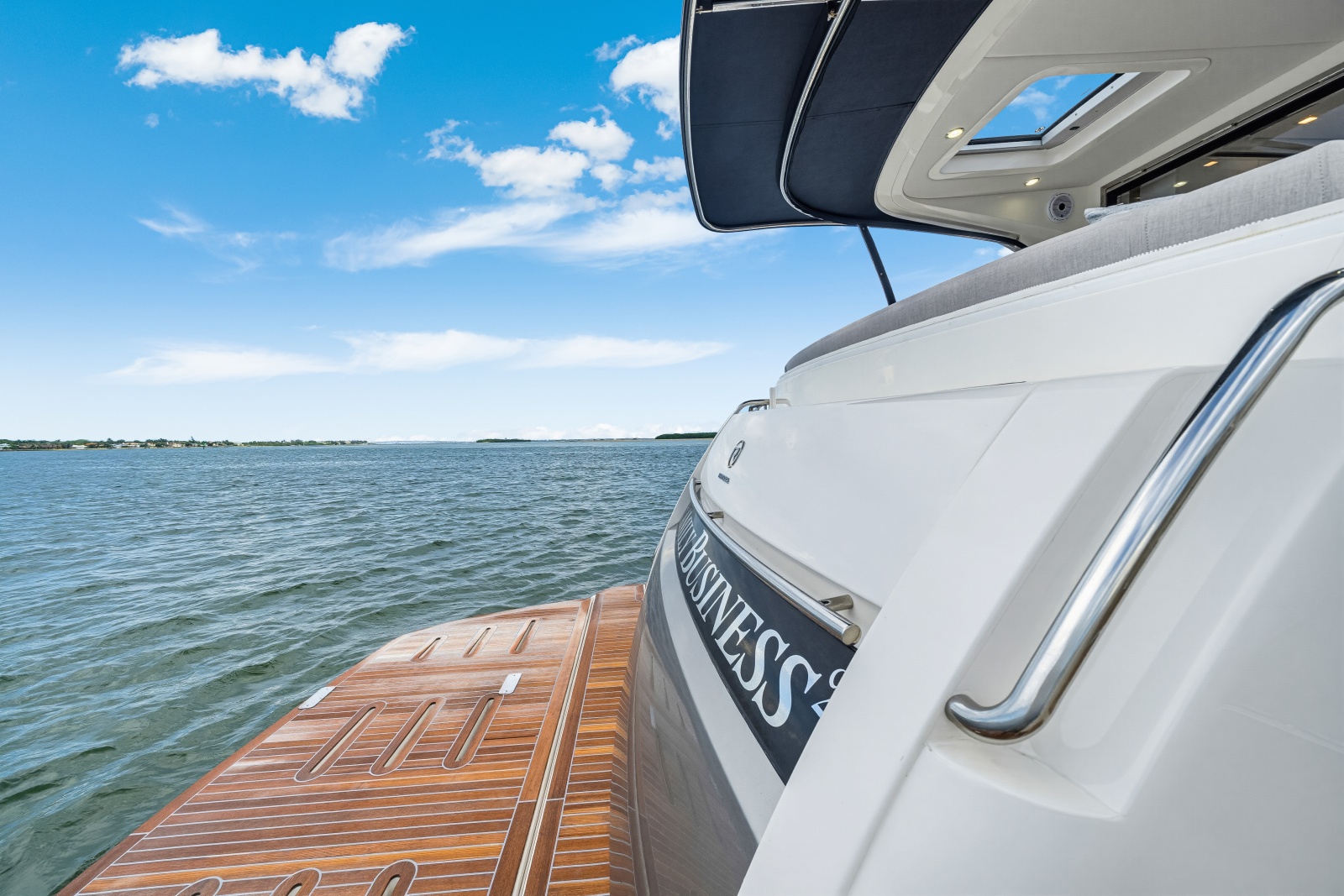 2023 Riviera 4600 Sport Yacht