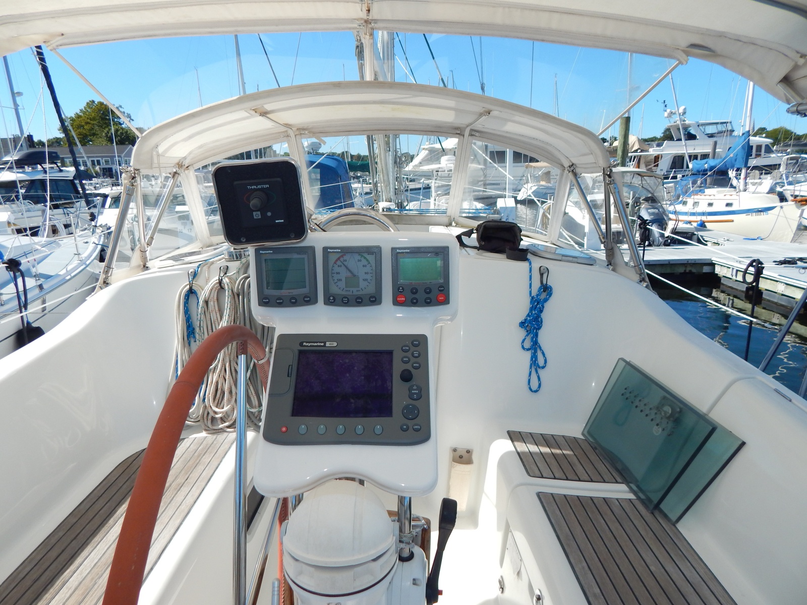 2004 Beneteau 373