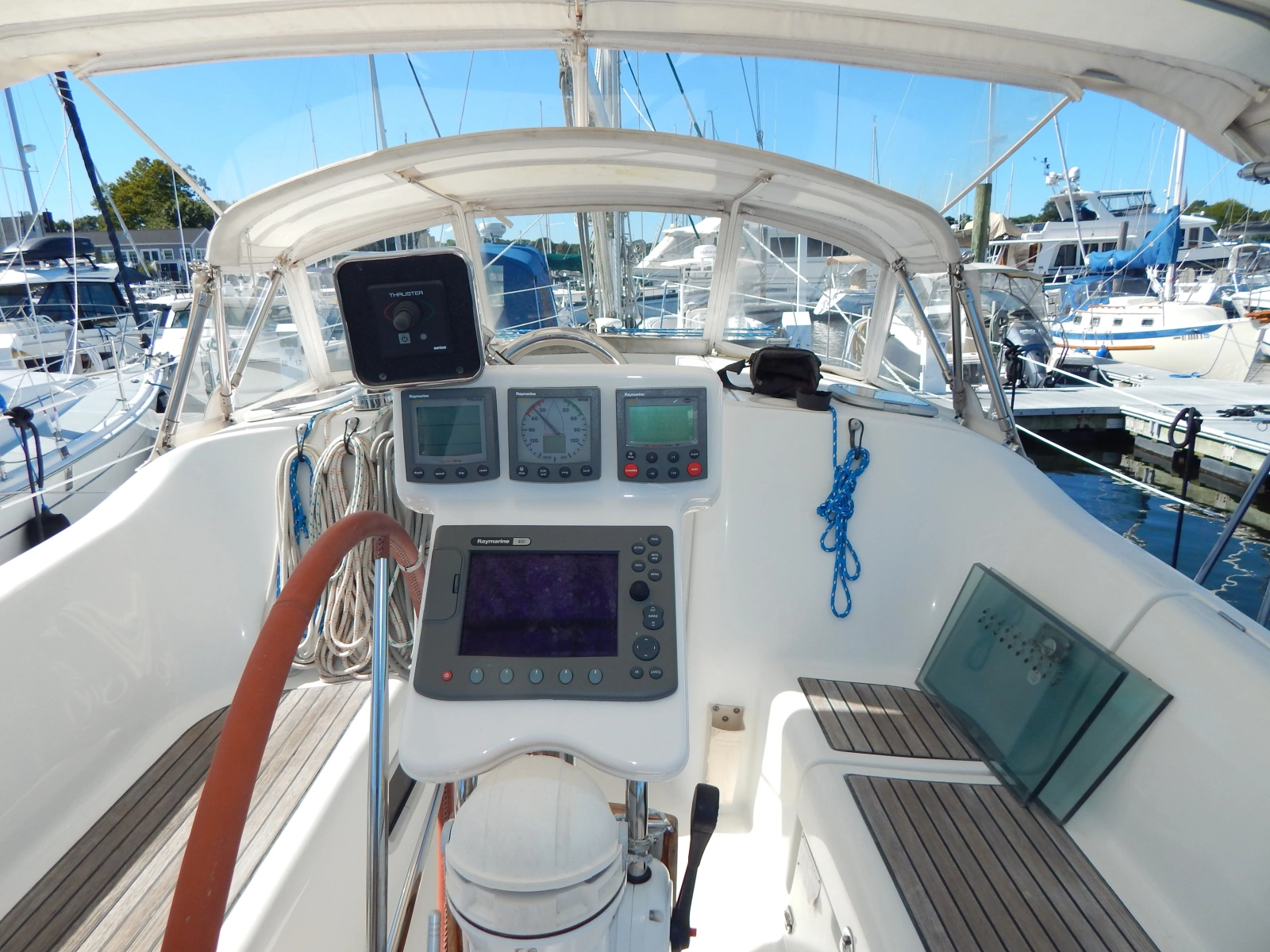 2004 Beneteau 373