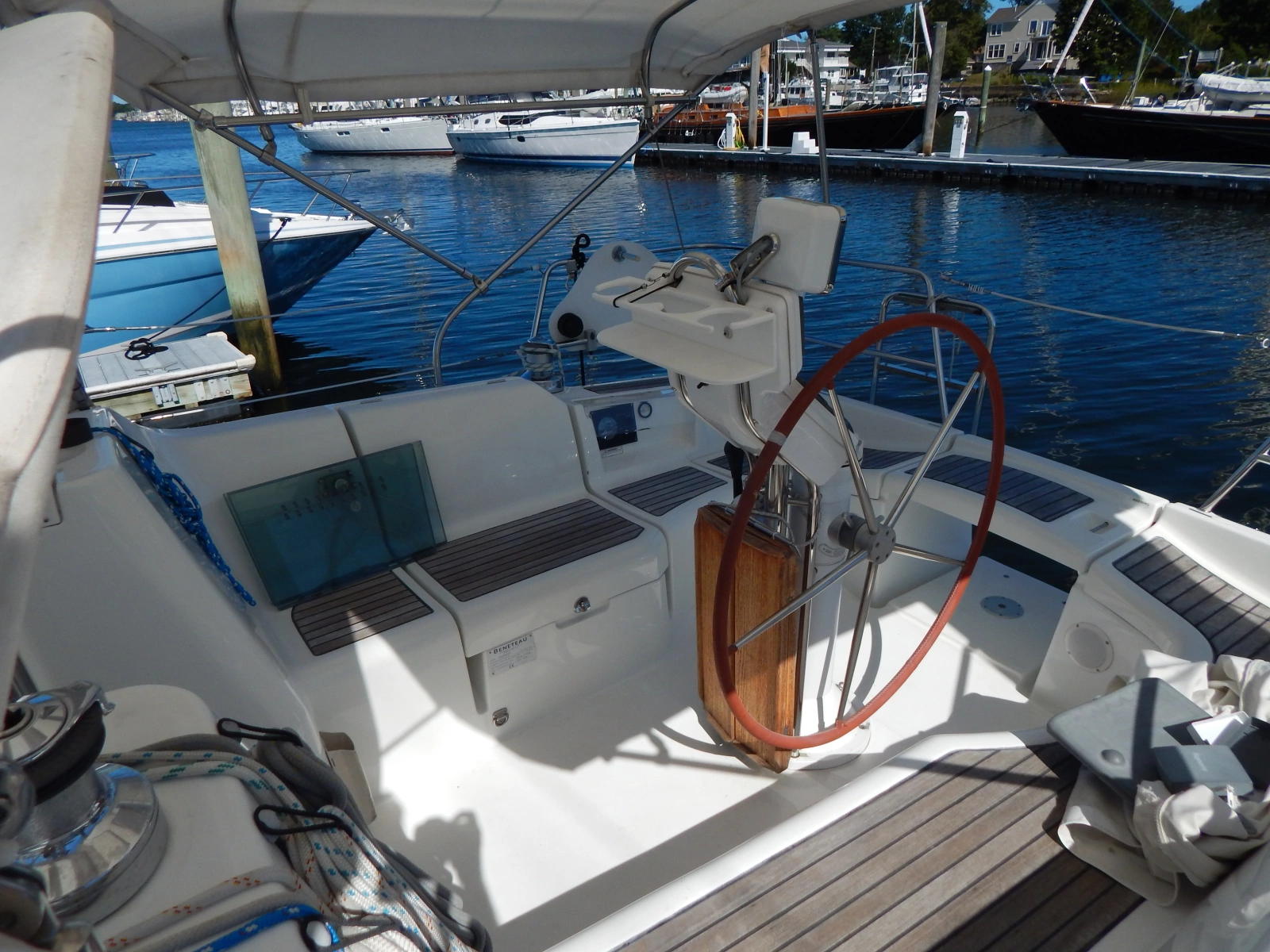 2004 Beneteau 373