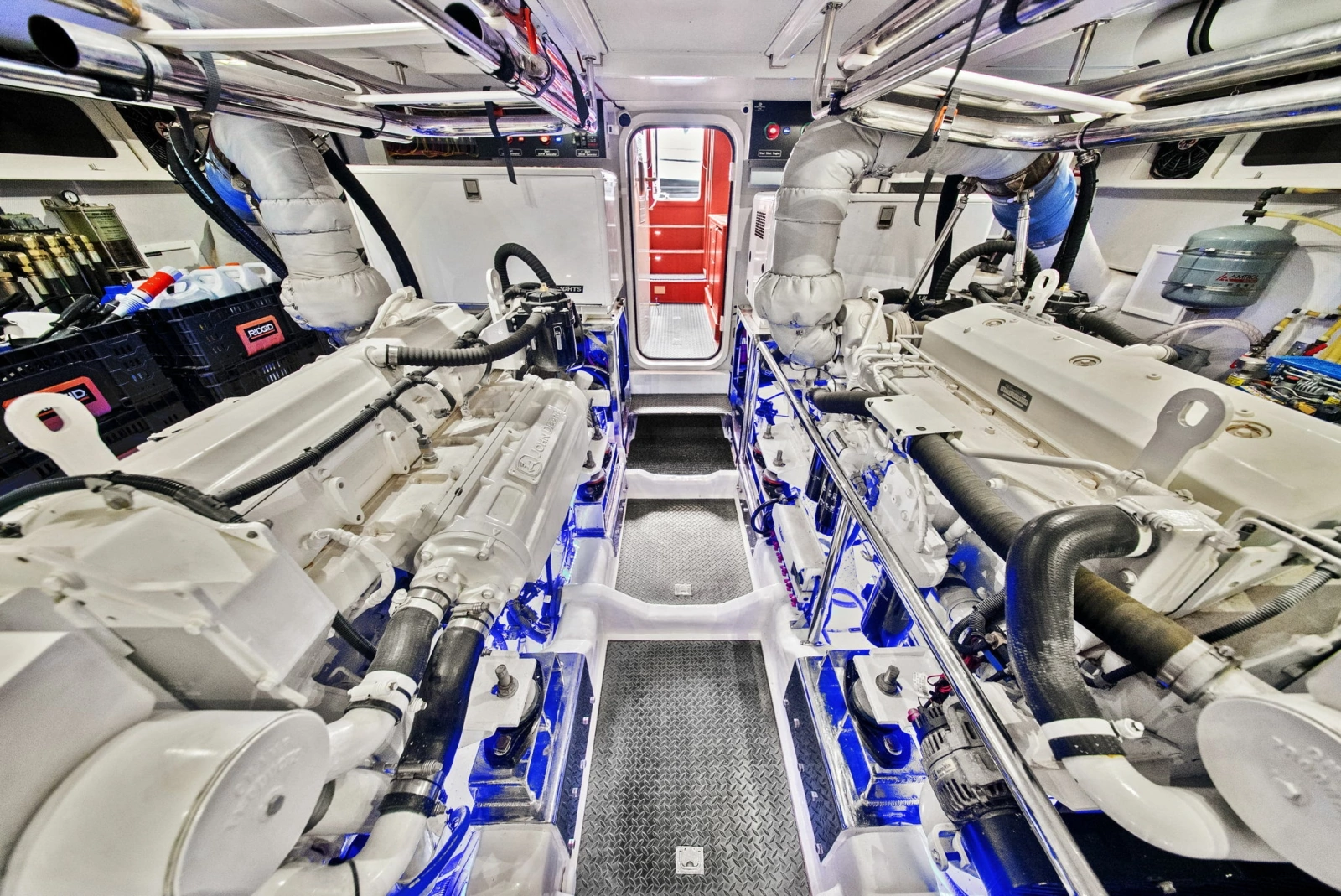 2015 Hampton Endurance 658